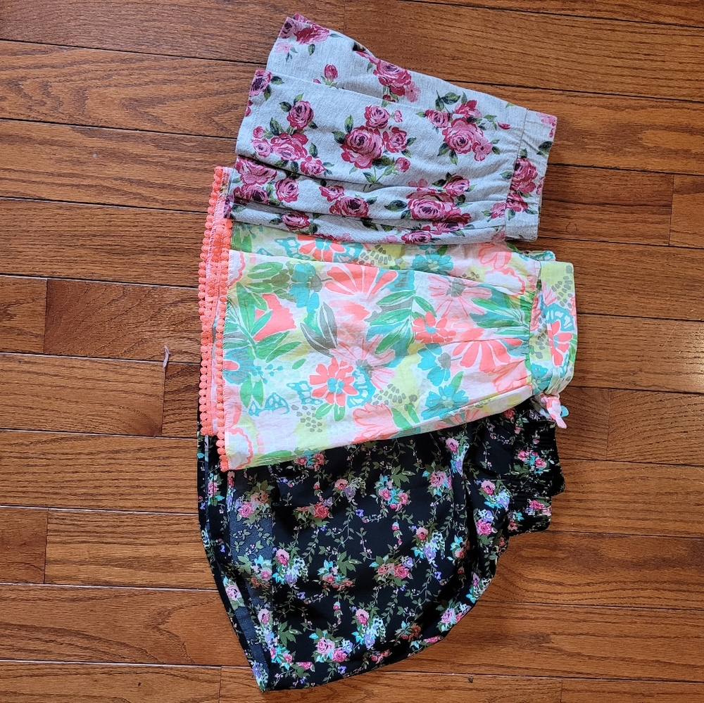 Lot of Girls skirts size 10-12